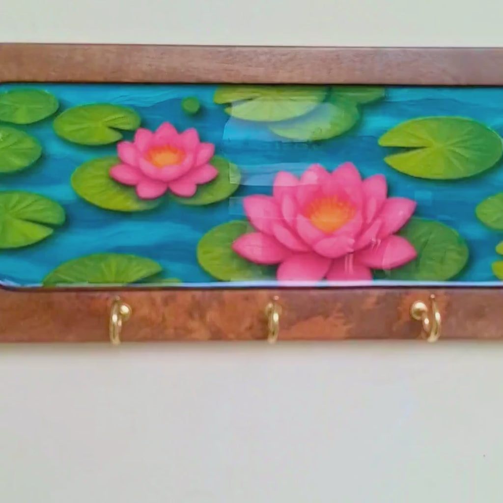 Lotus Keyholder 